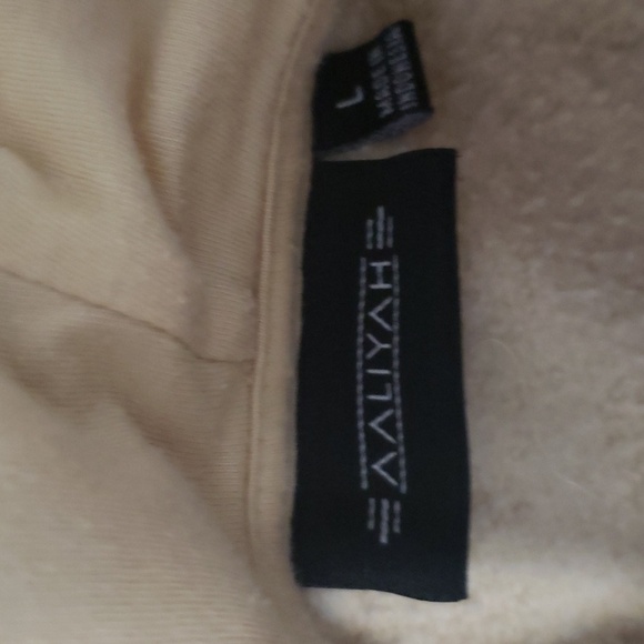 Aaliyah hoodie (x2) - Picture 6 of 7